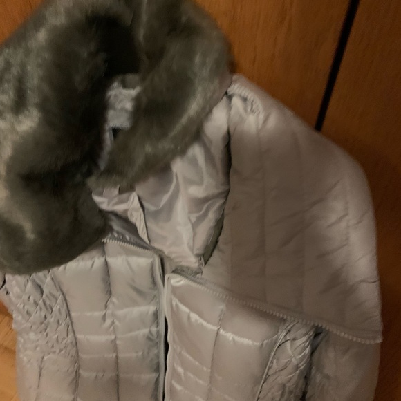 Women’s winter Coat worn only ones in perfect condition - Picture 2 of 7